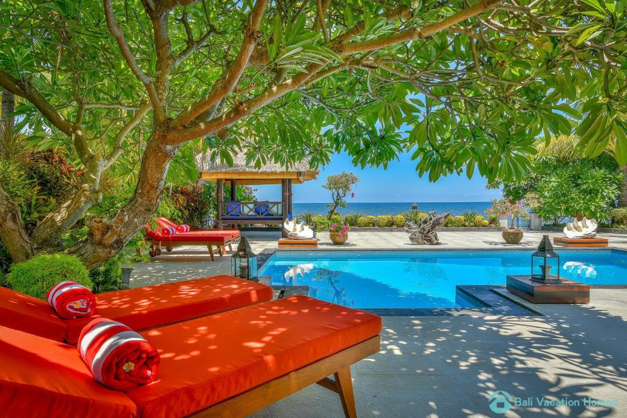 Villa Kamboja - Intimate Luxury Lovina Beach Villa 반자르 외부 사진